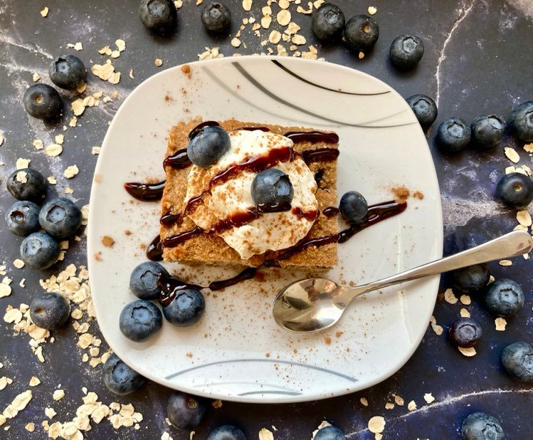 Cizrnová placka s borůvkami