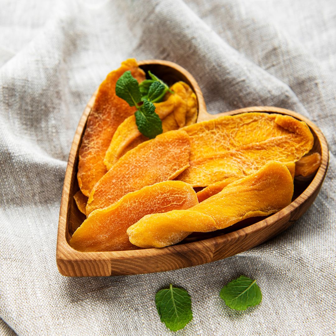 Jak se vyrovnat s touhou po sladkostech: Sušené mango bez přidaného cukru. NUTSMAN radí.