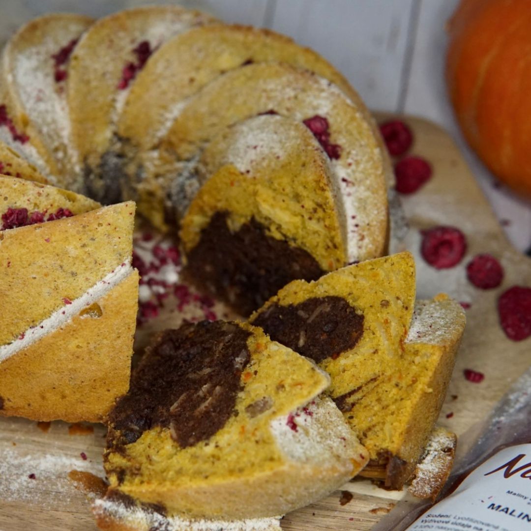 NUTSMAN RECEPT: Dýňová bábovka s oříšky a lyofilizovanými malinami