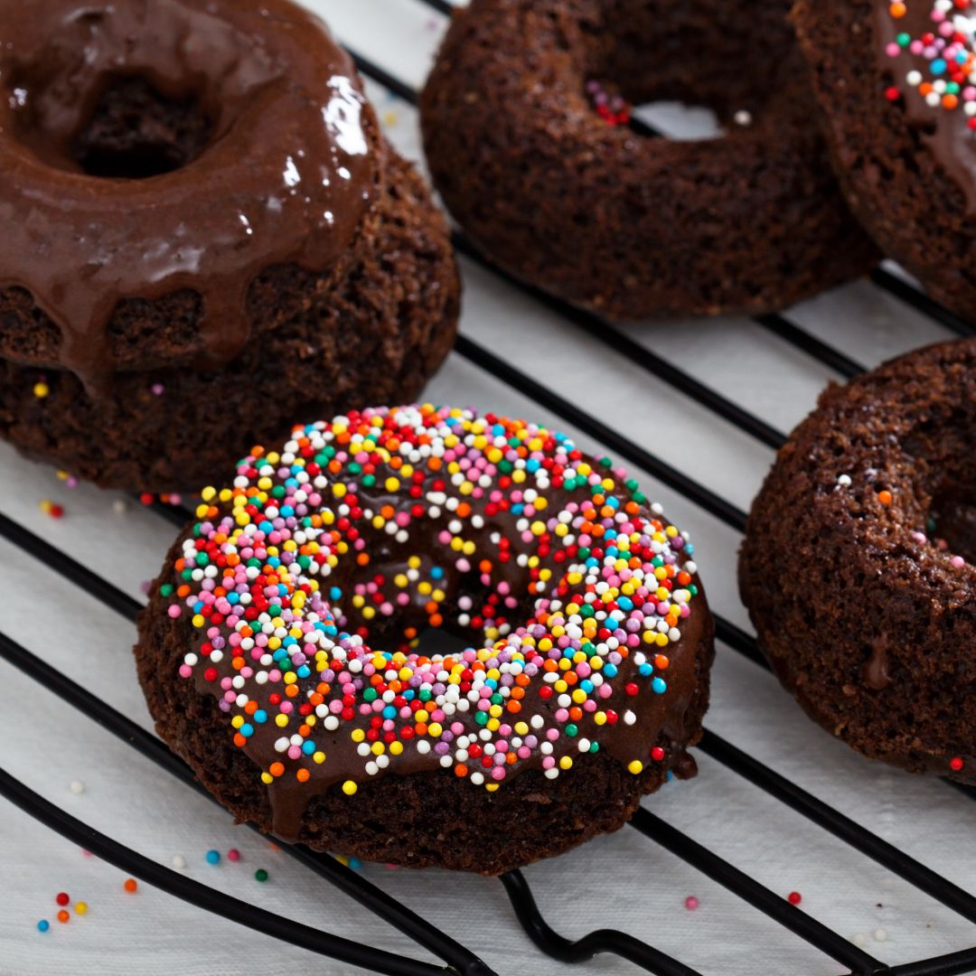 RECEPT: Bezlepkové donuty rychlé a skvělé. Ochutnejte.