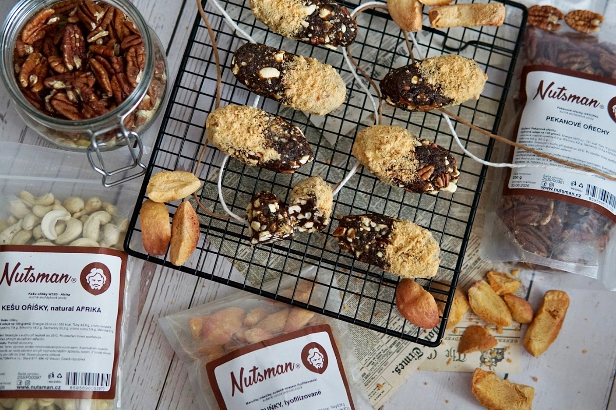NUTSMAN BLOG RECEPT_ Meruňkové raw tyčinky 2