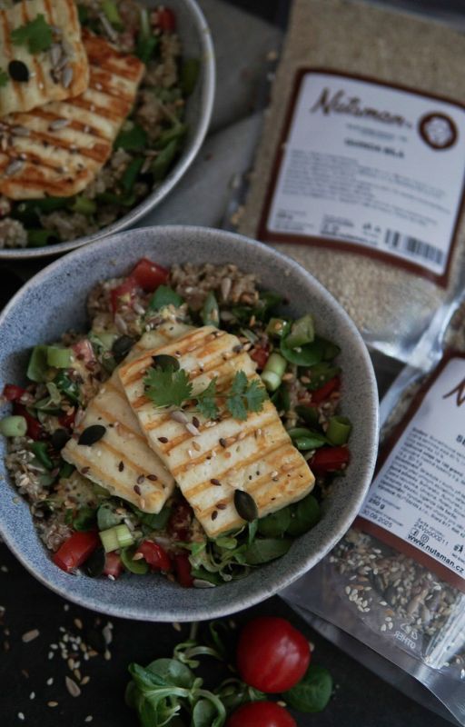 NUTSMAN BLOG RECEPT: Quinoa salát se sýrem halloumi 12