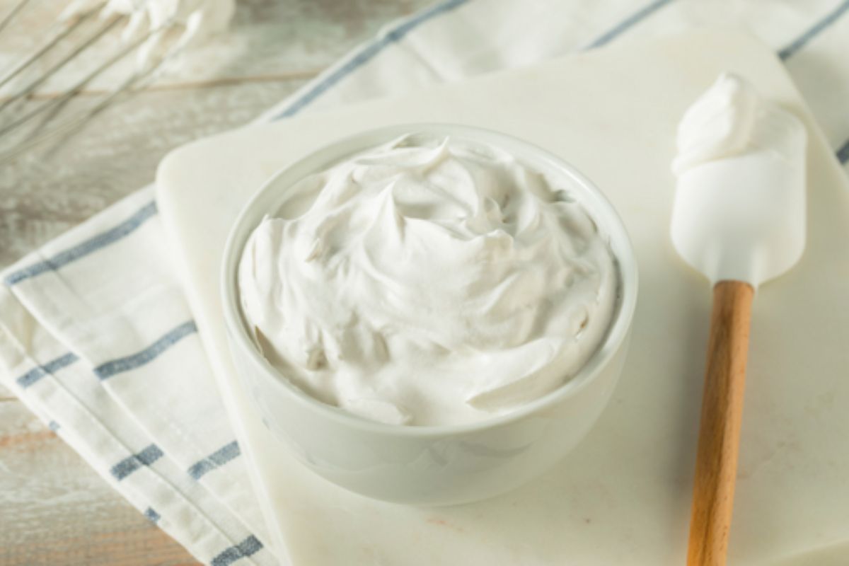NUTSMAN BLOG RECEPT: Obrácený švestkový koláč s arašídovou moukou a kokosovým cukrem 14