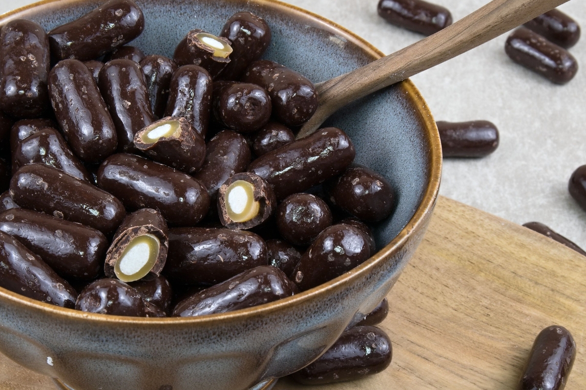 NUTSMAN Broskvový pendrek v hořké čokoládě