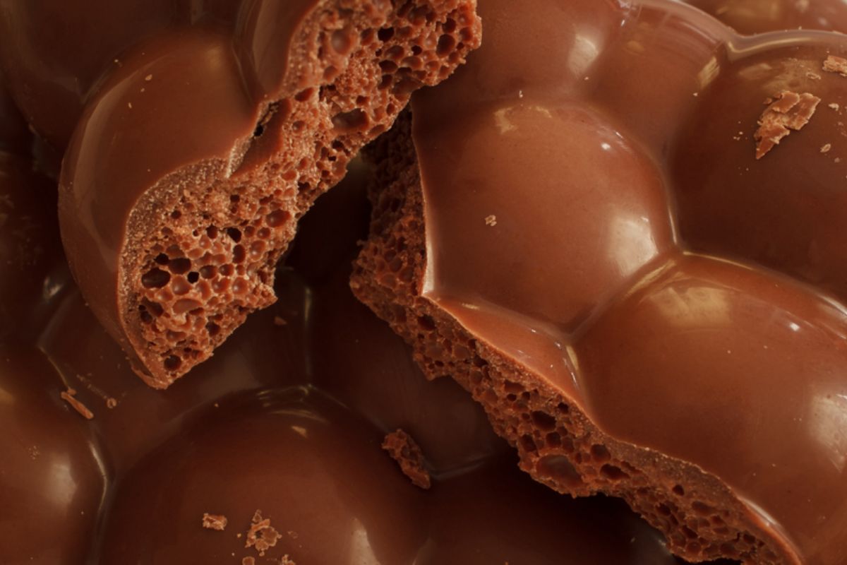 HealthyCo Bubbly Milk Chocolate Bar 30 g 2