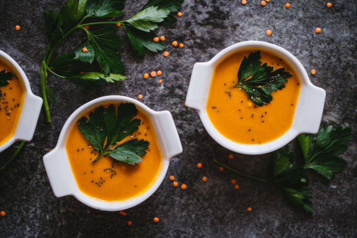 NUTSMAN BLOG Jednoduchá a výživná Recept na polévku z červené čočky 9