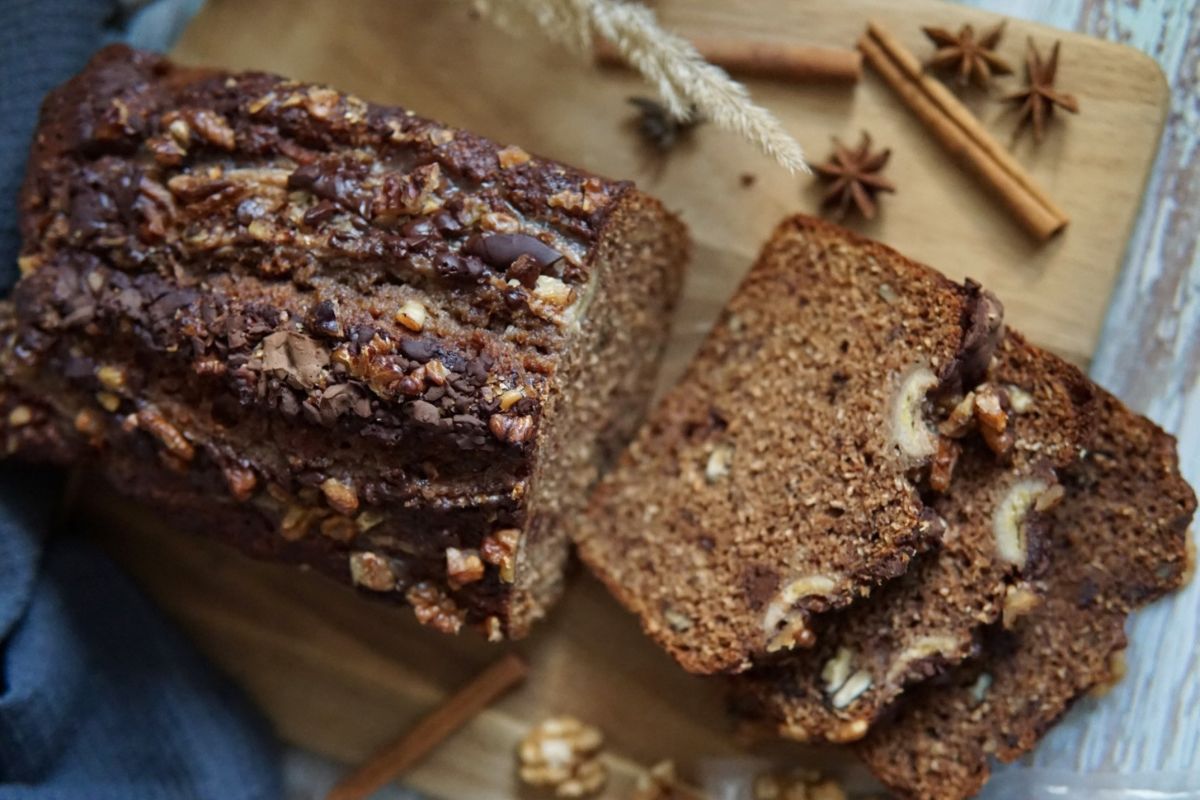 NUTSMAN Blog PERNIKOVY BANANA BREAD S VLASSKYMI ORECHY 2 