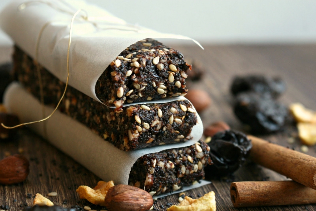 NUTSMAN BLOG Nejlepší kombinace sušeného ovoce a ořechů do domácích energy tyčinek 4