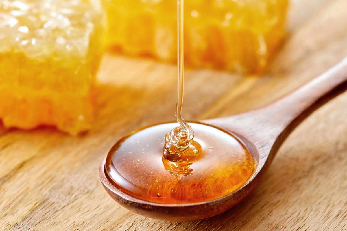 NUTSMAN BLOG Med – 5 důvodů, proč by měl med být součástí každé kuchyně 5
