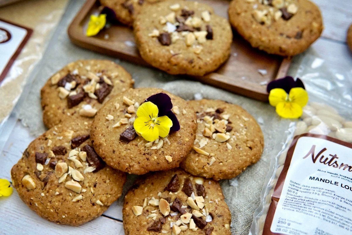 NUTSMAN BLOG RECEPT Ořechové cookies s čokoládou 5