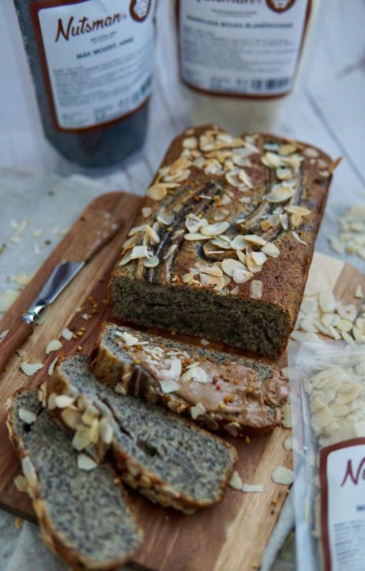 NUTSMAN RECEPT Makový banana bread s mandlemi 4