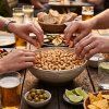 NUTSMAN Kešu W320 pražené & solené s chilli a limetkou 6