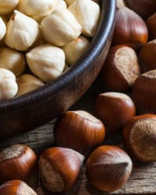 Hledáš nejlepší superfood? Možná roste kousek od tebe! 🌰 Lískové ořechy jsou opravdový poklad, který předčí i pomerančovou...