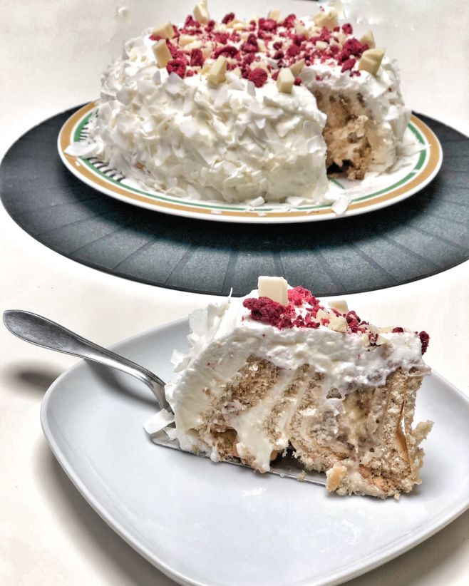 🌸🌸🌸Nepečená klasika 🌸🌸🌸 💞1 balení celozrnných sušenek 💞1 kokosové mléko z plechovky (tuhá část) 💞 2PL mandlového másla...