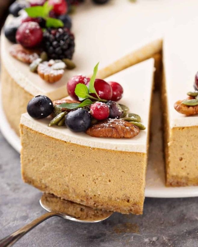 Když přijde návštěva a ty chceš udělat dojem, ale nemáš čas ani chuť se trápit s troubou... 🍰 Nepečený cheesecake je tvoje...