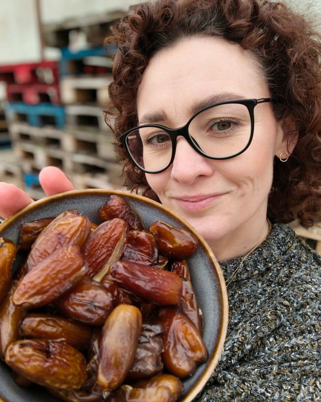 Datle Deglet Nour. Pevnější na skus, uvnitř krásně vláčné. Přirozeně sladké, bez pecky, bez přidaného cukru. Žádné...