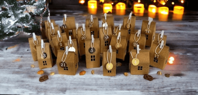 Adventní kalendář DOMEČKY - plný dobrot