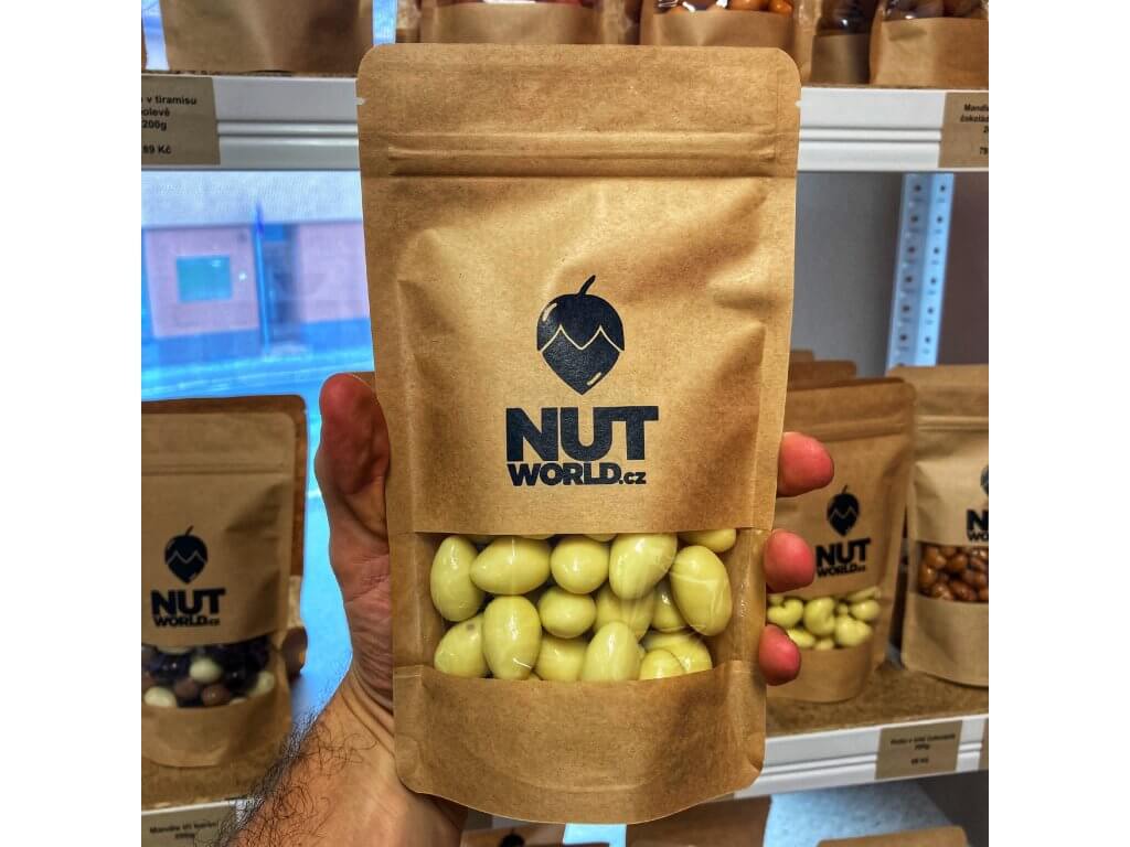 Mandle v bílé čokoládě — náhled 2