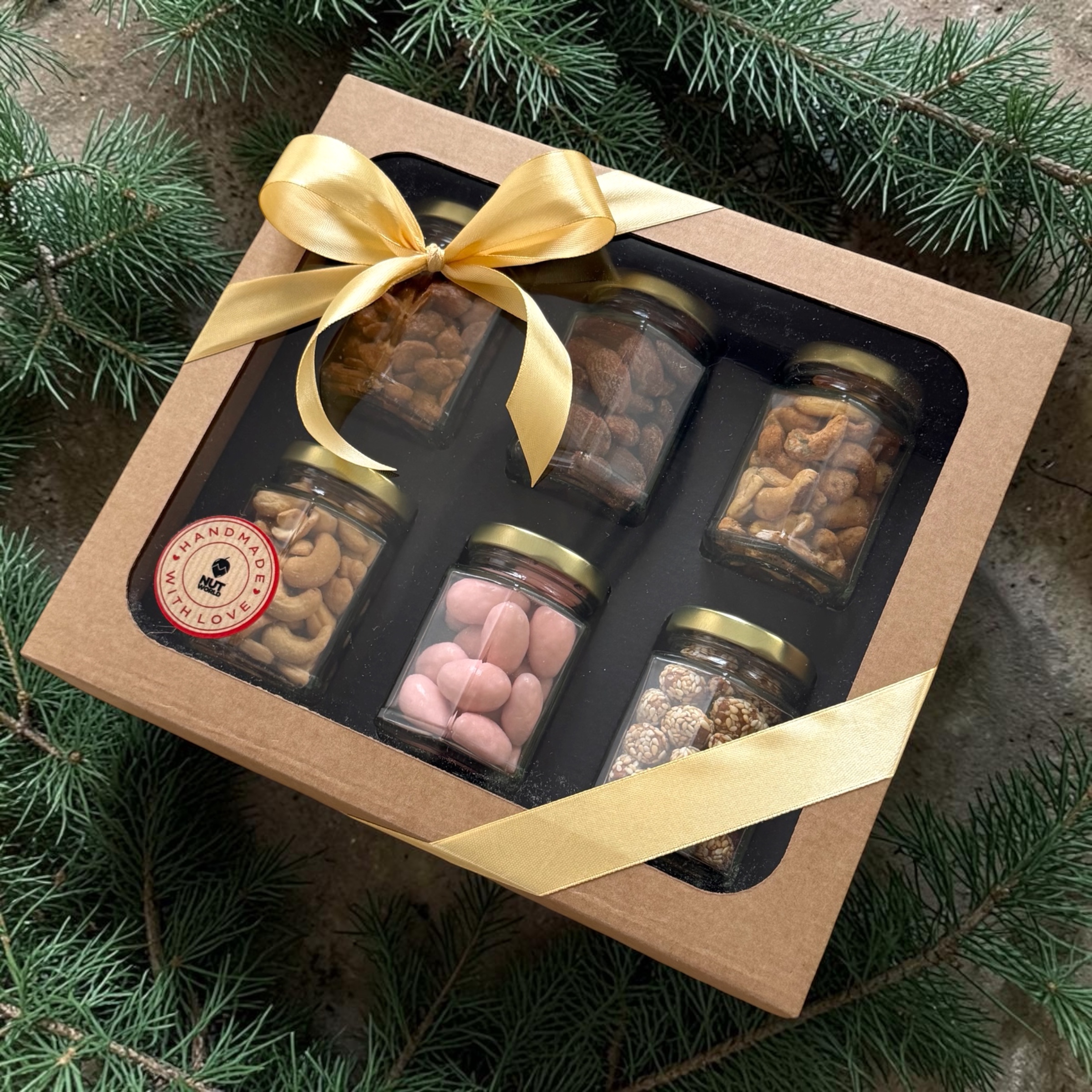Nutworld.cz Dárkový box MIX ořechů – 6x sklenička Exclusive