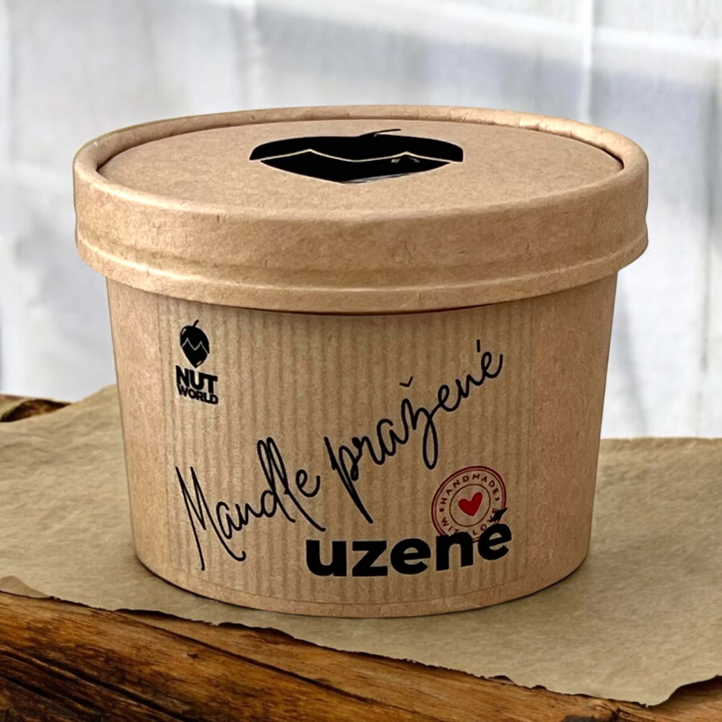 Mandle uzené v EKO kelímku