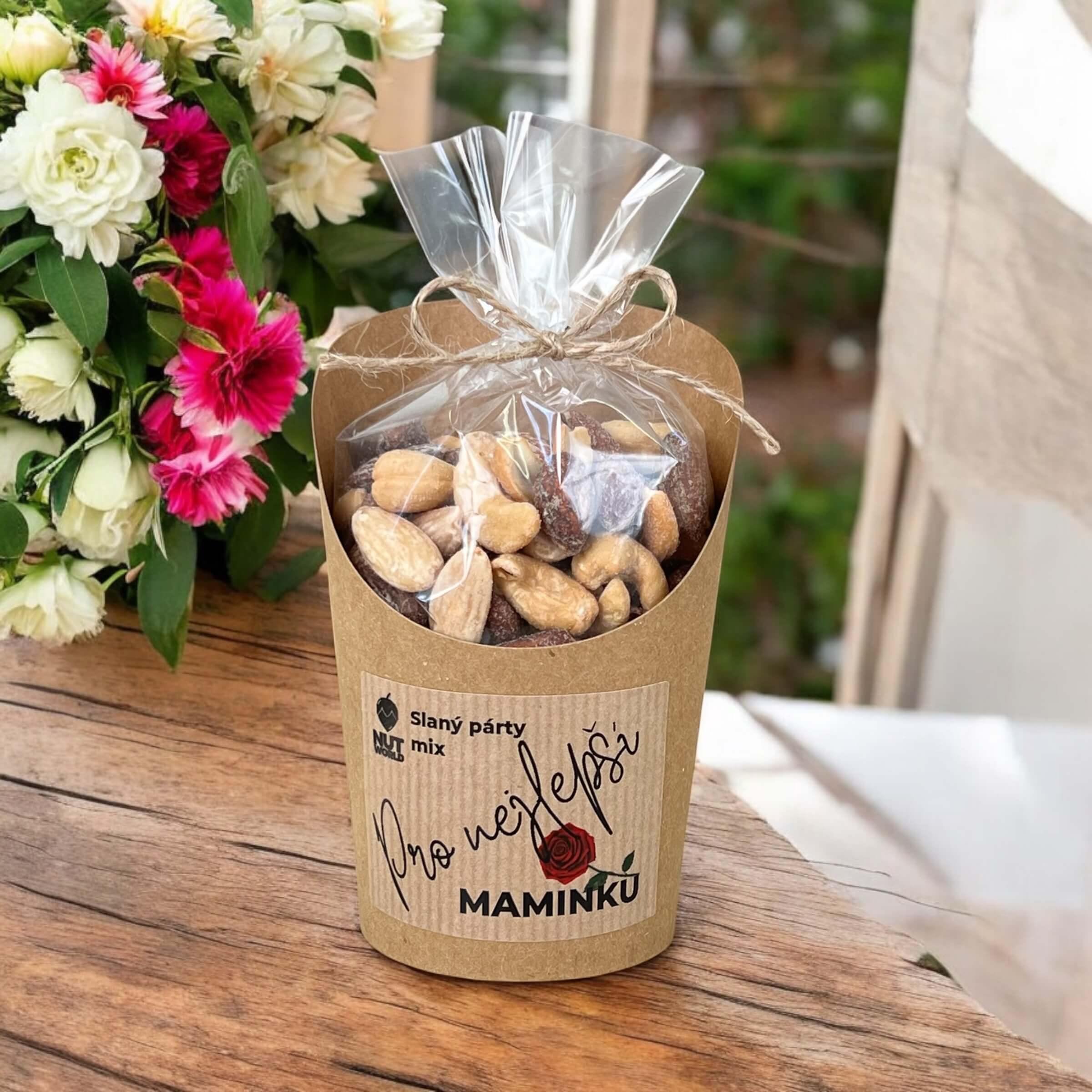Levně Slaný párty mix v celofánku a kelímku 180g PRO MAMINKU