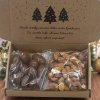 Vánoční ořechová krabička 2x50g mandle v mléčné čokoládě a mix ořechů v medu a soli blízká