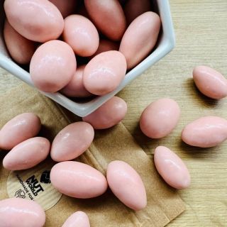 Máte radi mandle v čokoláde? Alebo si potrpíte na trošku menej obvyklé príchute ako je tiramisu, cappuccino alebo slaný...