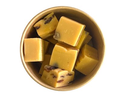 Karamellás fondant rum és mazsola