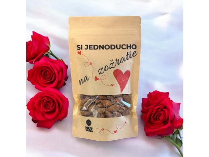 Orechy pre zamilovaných valentín jsi jednoducho na zožratie mandle udené