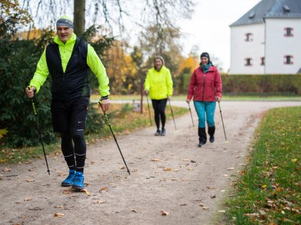 Nordic walking - vycházka nebo kondiční trénink