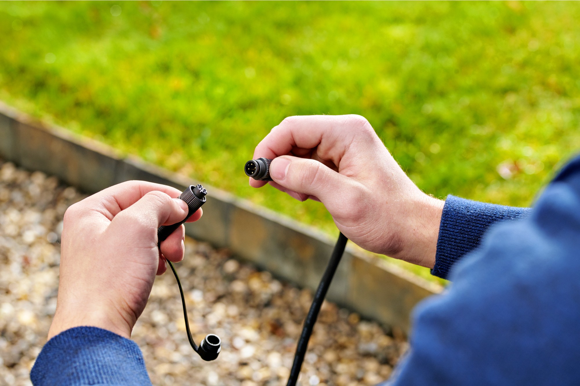 Oase Trojitý rozvaděč RGB