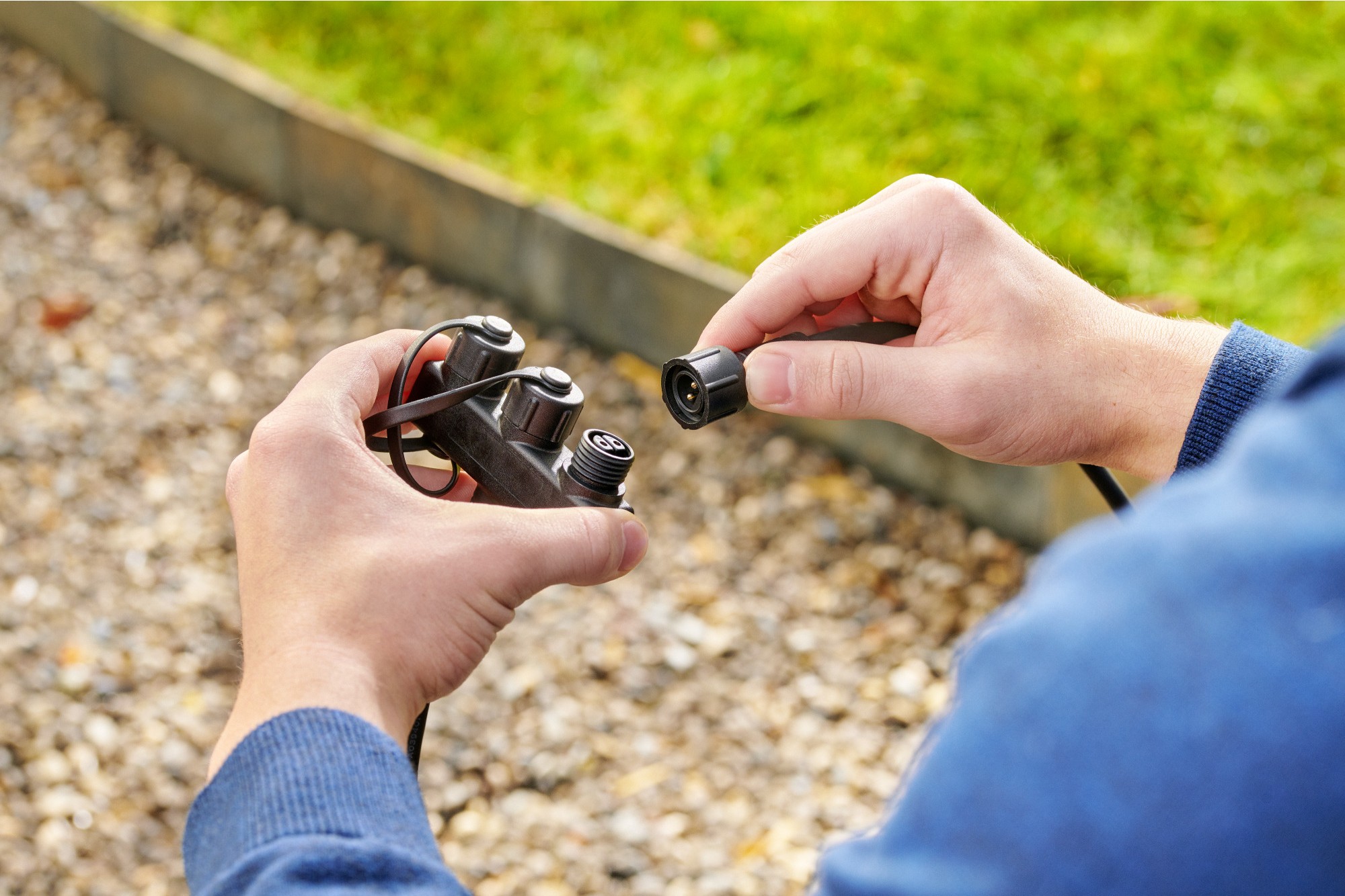 Oase Trojitý dvoupólový rozdělovač