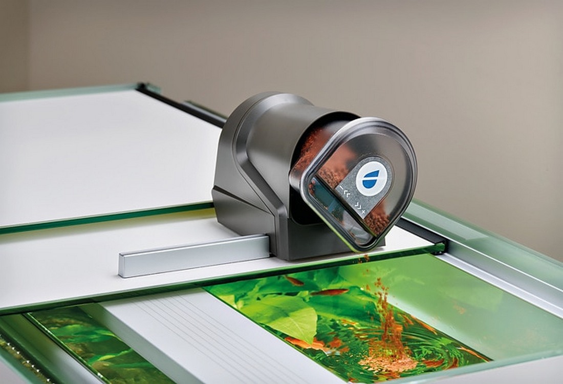 Oase FishGuard - automatické krmítko pro akvarijní ryby