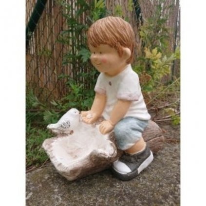 Chlapec s pítkom V36, D30