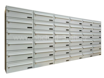 Poštovní schránka MB 01-370x150x260 v sestavě na stěnu (Barevné provedení sestavy Nerez dvířka / RAL 7035 tělo schránky)