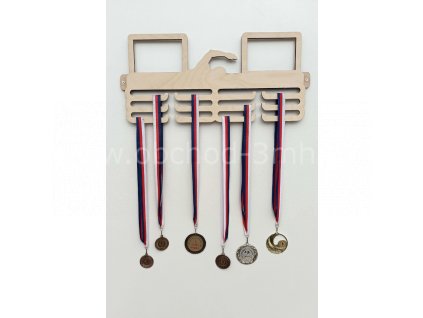 Věšák na medaile s fotorámečky plavání