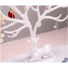 Stojan na šperky ve tvaru jelena a stromu s parožím (3)