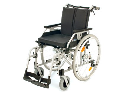 318-23, Invalidní vozík s brzdami, šířka sedu 51 cm