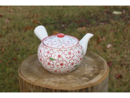 Japonská porcelánová konvička M-1152
