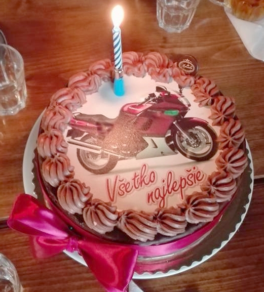 p. Hučková - Jedlý obrázok (podklad DEKOR)