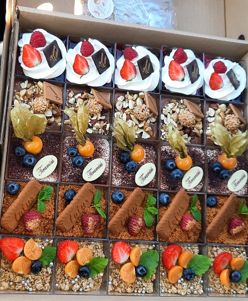 V. Oršulová - poháre na panna cottu, čokoládky KARAMEL, TIRAMISU, PANNA COTTA