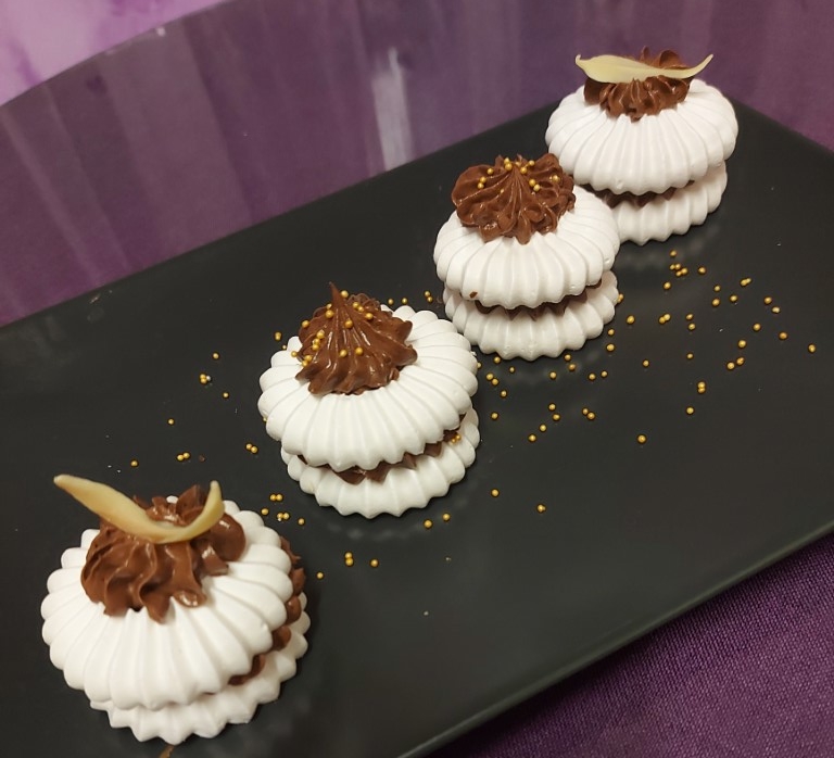 J. Ondrková - špička na sultánky