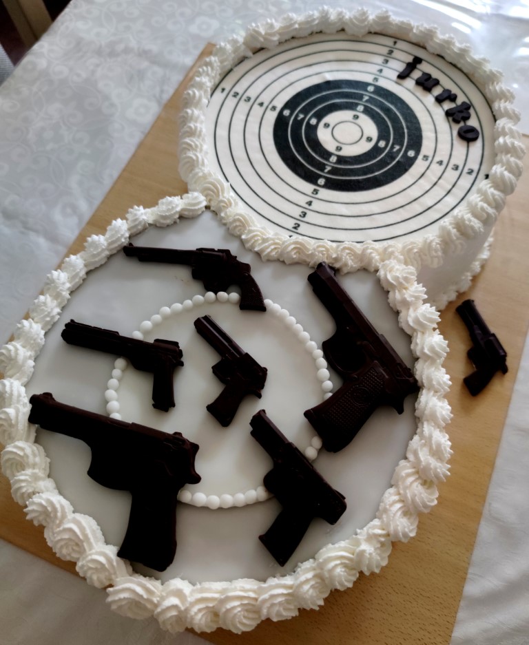 I. Uhrová - silikónová forma zbraň