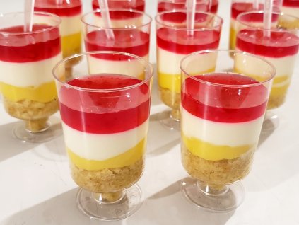 Pohár panna cotta s lesným ovocím 80g 1