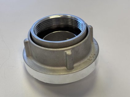 18666 pevna spojka c52 s otocnym hrdlom a vnutornym zavitom 2