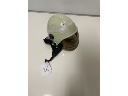 25608 2 zasahova prilba pab 04 so zlatym stitom okuliarmi zatylnikom 100