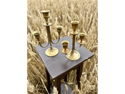 STAROŽITNÝ MOSAZNÝ SVÍCEN VĚTŠÍ