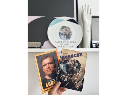 KNIHY PRO TVRĎÁKY: ROBOCOP A ARNOLD SCHWARZENEGGER