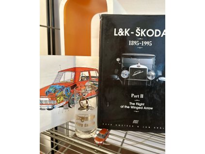 KONVOLUT PRO MILOVNÍKY STARÝCH AUT ŠKODA