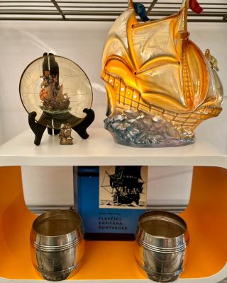 NA CESTĚ #5 I Lodě Že jsou porcelánové noční lampičky z Německa aka Ozonlampe, vyráběné ve 30.-60. letech minulého...